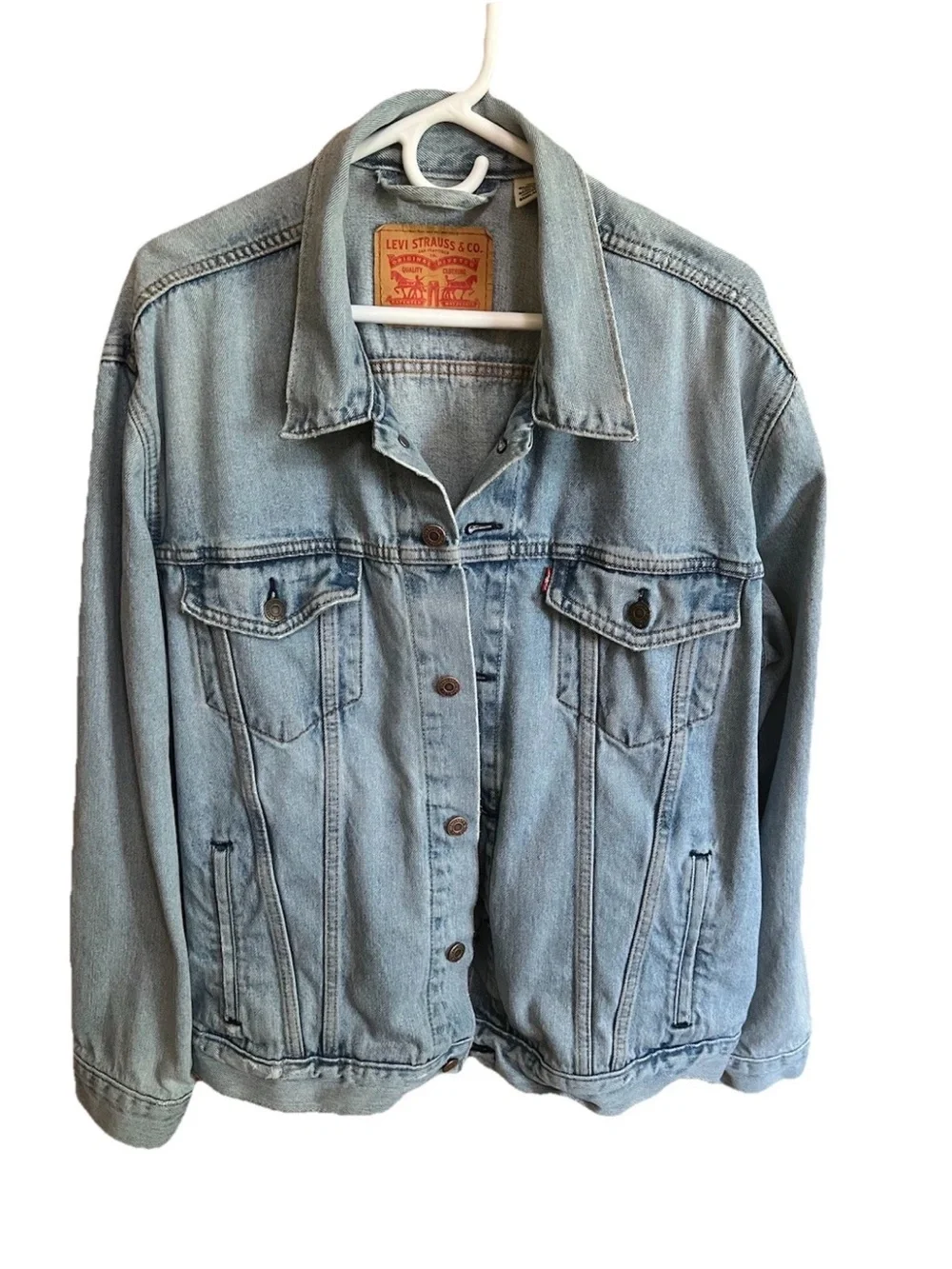 Levi’s Trucker Jacket 72334‑0131 Men’s XL • Soft Broken‑In Denim • Light Wash Fa